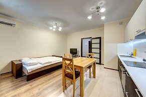 Apartment Voskresenska 18