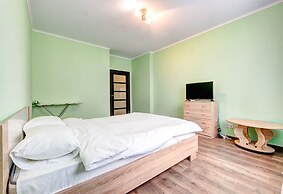 Apartment Voskresenska 18