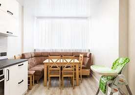 Apartment Voskresenska 18