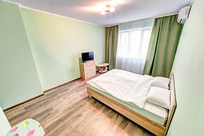 Apartment Voskresenska 18
