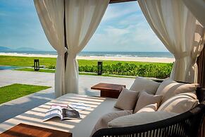 Shilla Monogram Danang