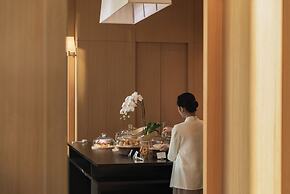 Shilla Monogram Danang
