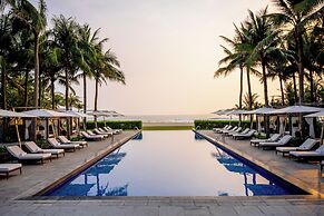Shilla Monogram Danang