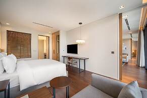 Shilla Monogram Danang