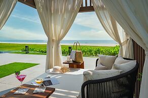 Shilla Monogram Danang