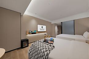 Rezen Proyal Hotel