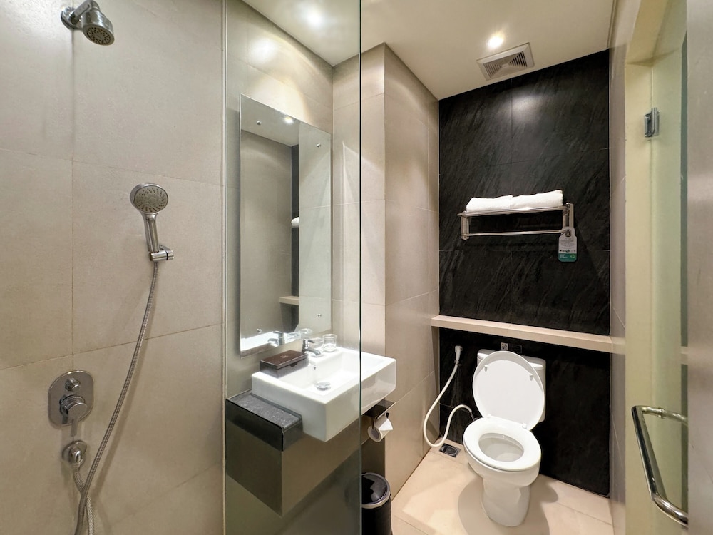 Aveon Hotel Yogyakarta by Daphna Management