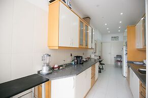 Bhuiyan Family Host