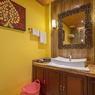 Floral Hotel Roaring Elephant