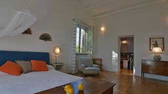 Villa Pigna Blue