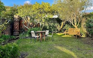 Grove Cottage