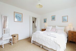 Rofford Lodge