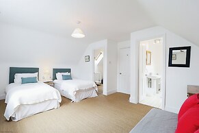 Rofford Lodge