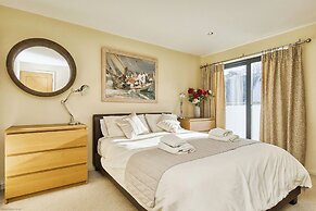 Seafront Quay West Apartments