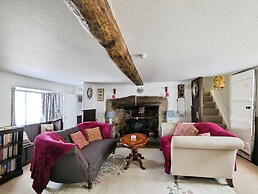Ye Olde Cottage