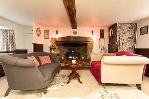 Ye Olde Cottage