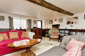 Ye Olde Cottage