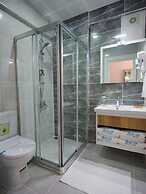 Acar Hotel