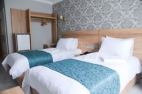 Acar Hotel