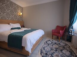 Acar Hotel