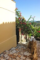 Korakiana Cottage
