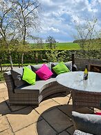 Inviting 2 Bedroom Barn Conversion, Rural Norfolk