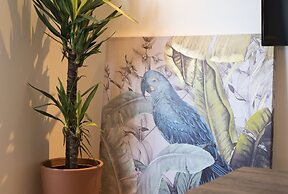 The Blue Parrot