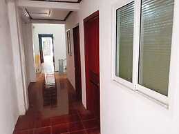 Ba'mi thakhek hostel