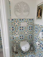 Caluga House