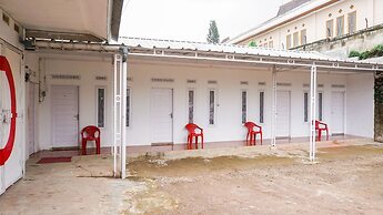 OYO 2369 Cempaka Homestay