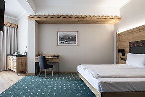 Aparthotel Cristina