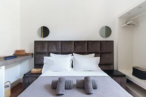 Art Pantheon - Suites & Apartments