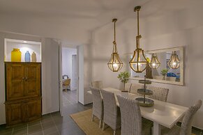 Art Pantheon - Suites & Apartments