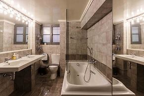 Art Pantheon - Suites & Apartments
