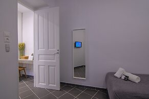 Art Pantheon - Suites & Apartments