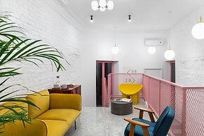 P 17 Hotel