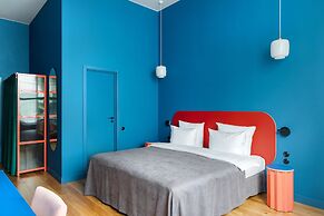 P 17 Hotel