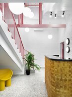 P 17 Hotel