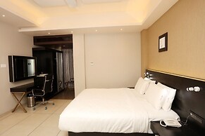 LNB Residency