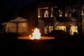 THE Retreat
