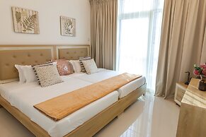 Luton Vacation Homes Continental Tower