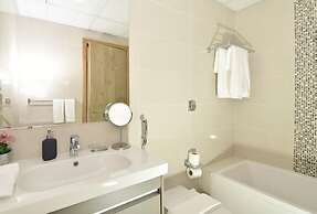 Luton Vacation Homes Continental Tower