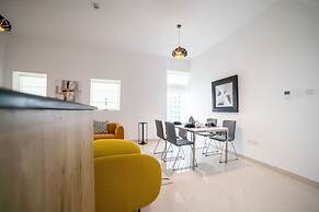 Luton Vacation Homes Continental Tower