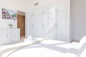 Luton Vacation Homes Continental Tower