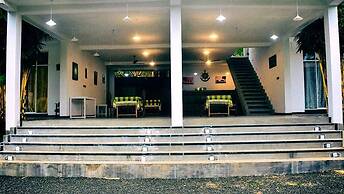 Hotel Aram