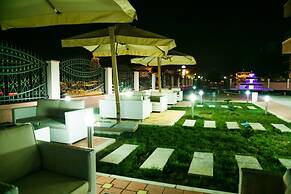 Hotel Oasis