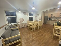 Commune Hostel