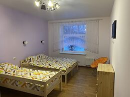 Commune Hostel