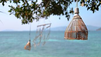 Arasi Resort