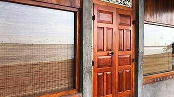 Arasi Resort